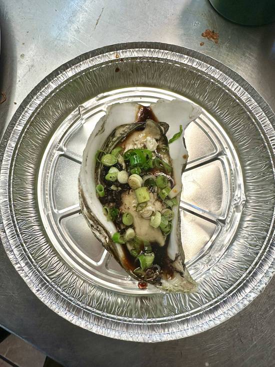 F20. Alive oyster with black bean sauce (1） 豉汁生蠔